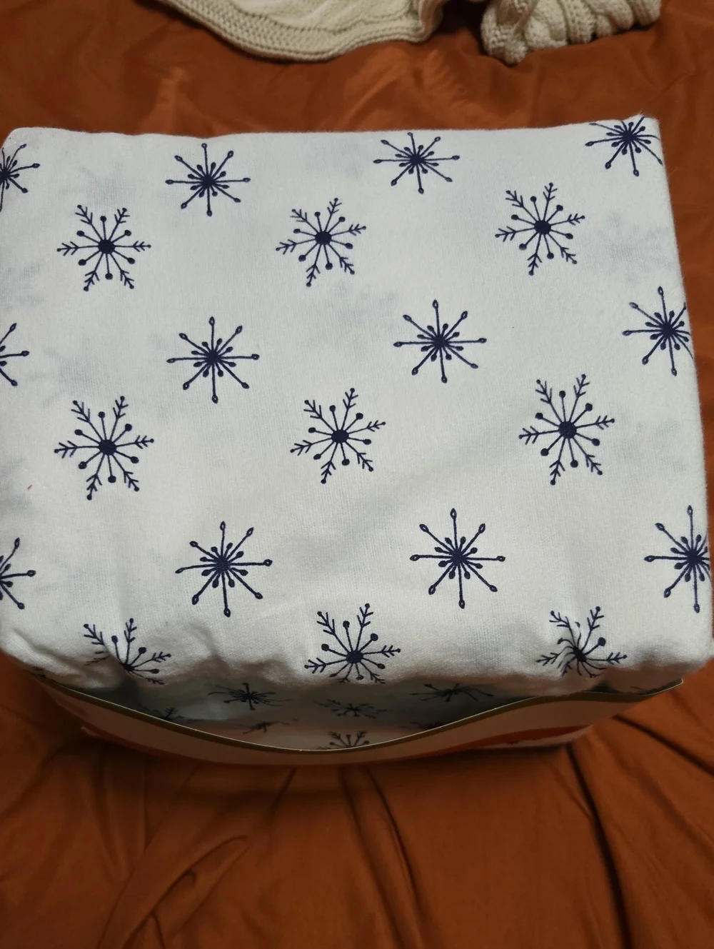 Flannel Queen Sheet Set - White with Navy Snowflake